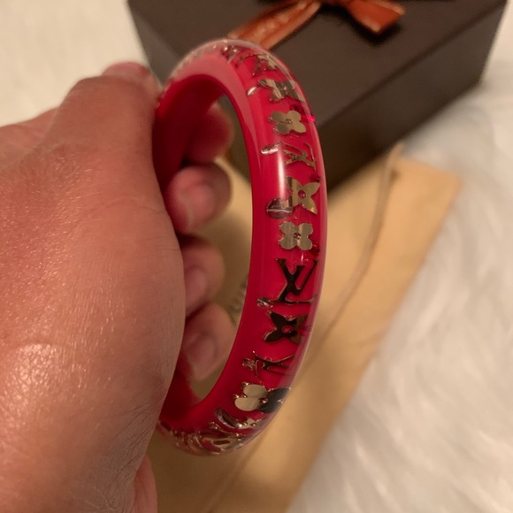 Authentic Louis Vuitton Resin Inclusion Bangle - Picture 7 of 11